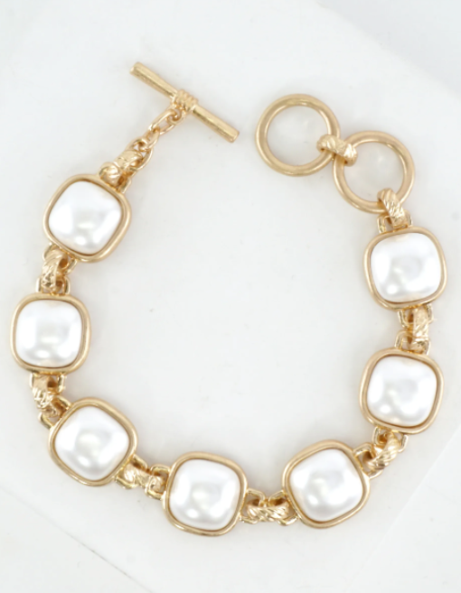 Pearlized Sqaure Chain Bracelet