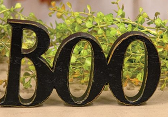 Boo Resin Sitter