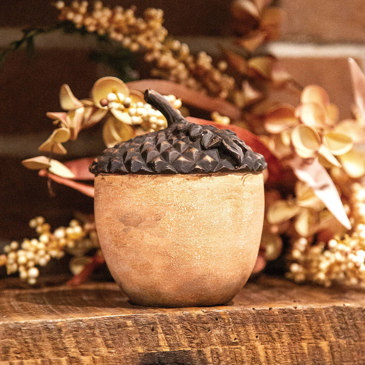 Resin Acorn Sitter