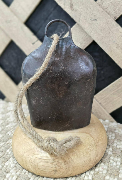 Old Fashioned Style Metal Bell 3" x 4"
