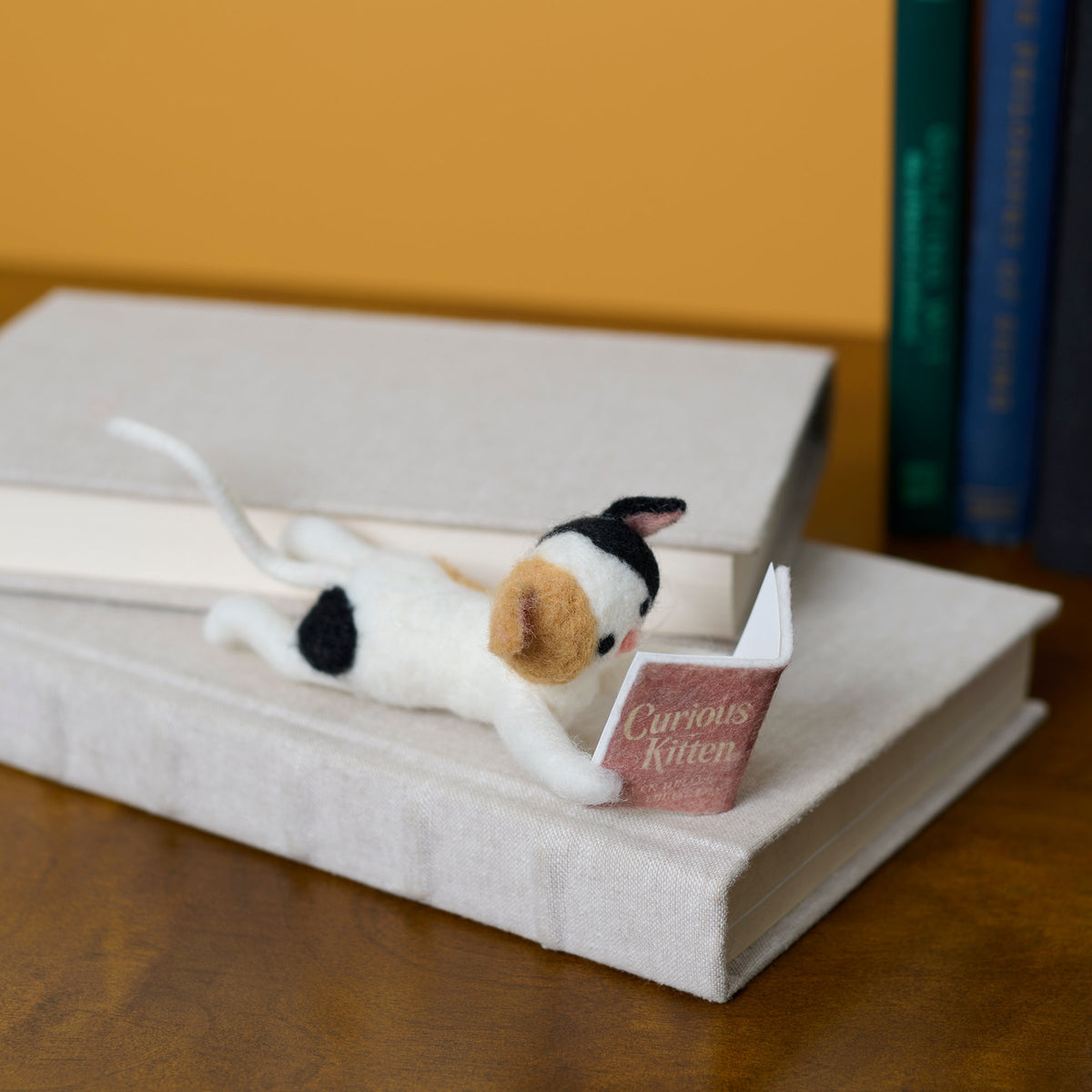 Reading Felt Cat Critter