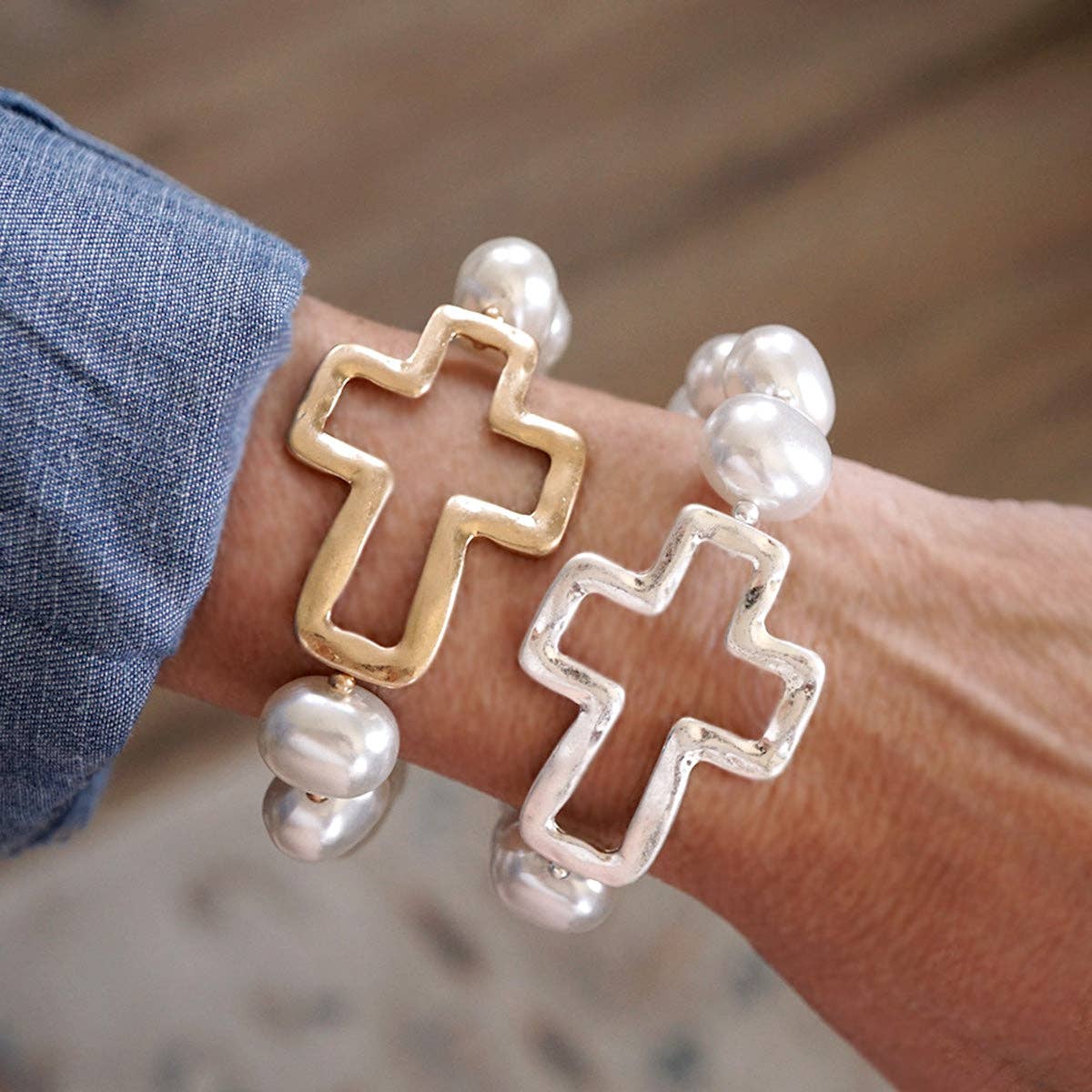 Chunky Pearl Cross Bracelet - Gold or Silver Tone